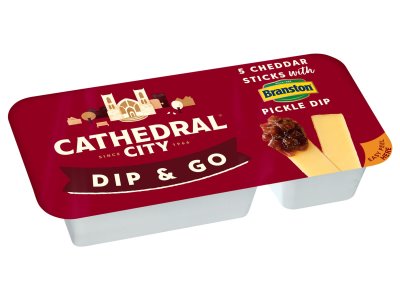 Cathedral City 5 Cheddar Sticks With Branston Pickle Dip 60g 